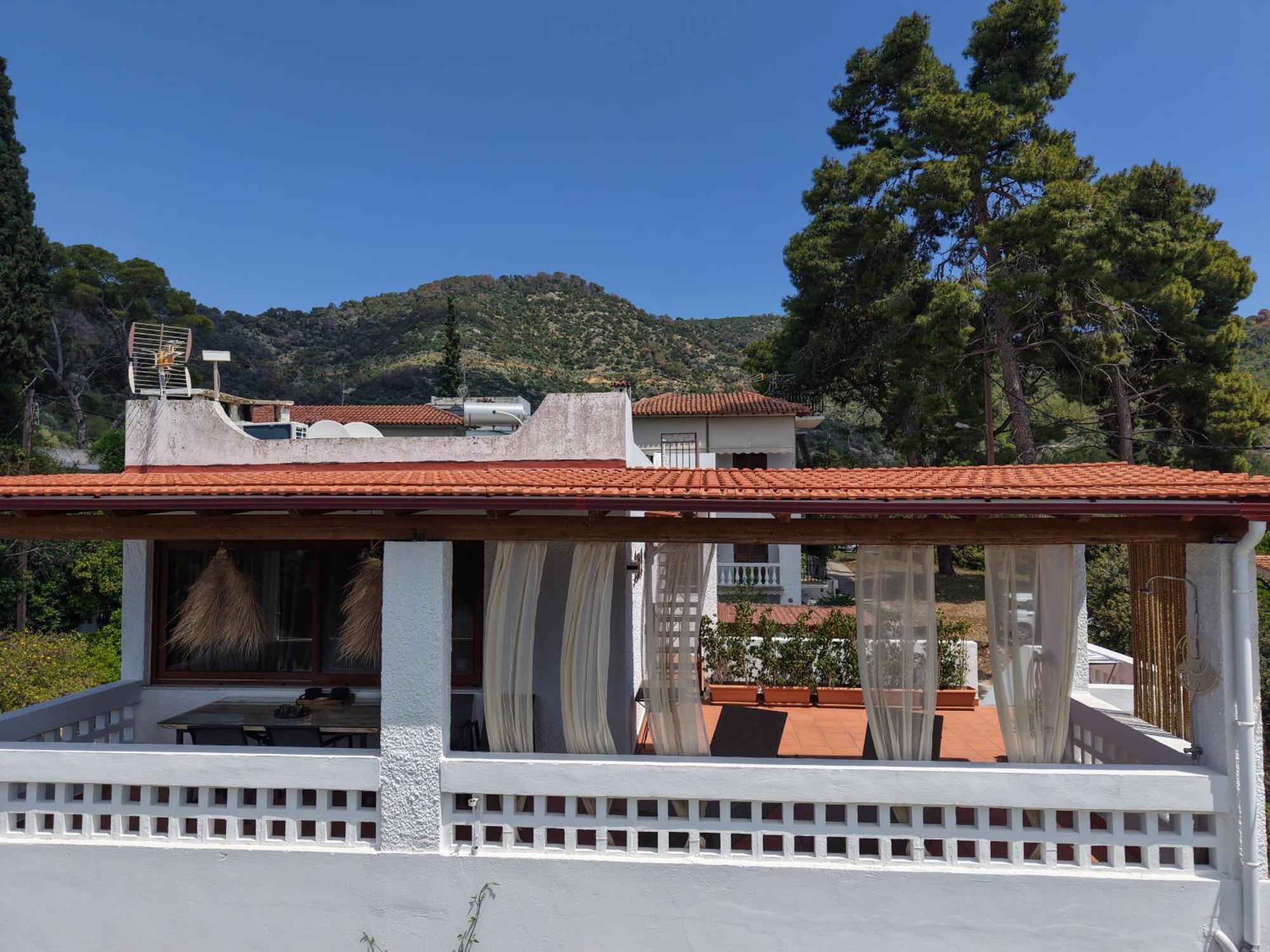 Seaview Apartment - Poros Relaxing Beachfront Flat Poros Town ภายนอก รูปภาพ